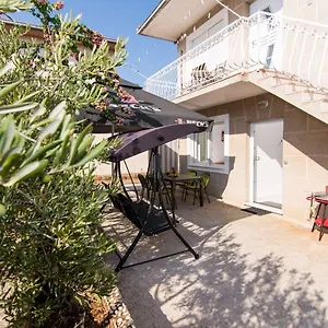 Ivica - Garden Terrace Apartament Slatine