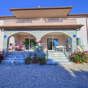 Stela Apartament Pinezići